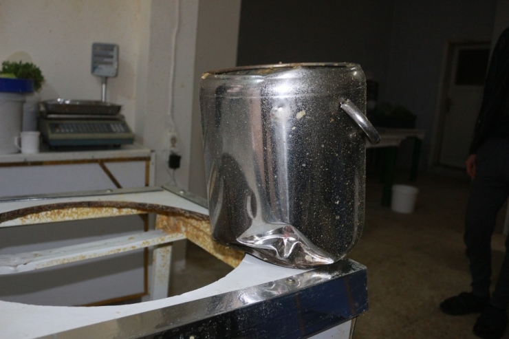 Düdüklü Tencere Bomba Gibi Patladı: 2 Yaralı