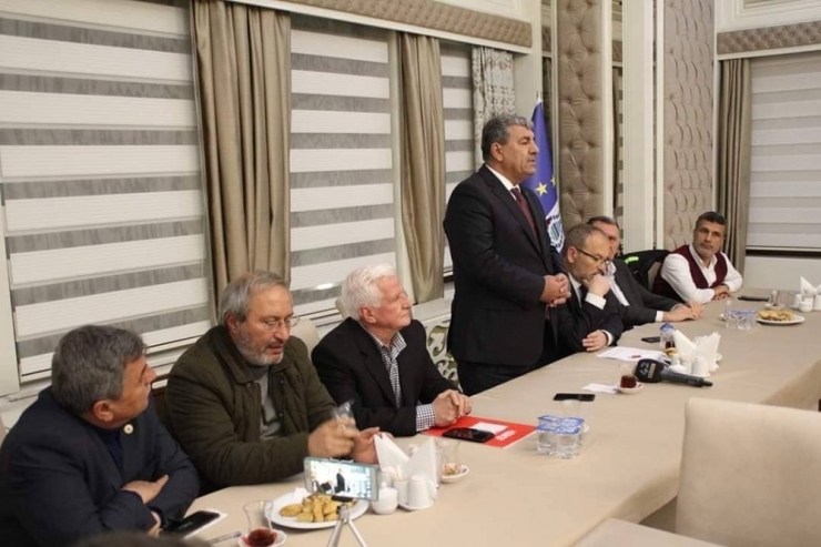 Belediye Kütahyaspor, Futbol Camiasıyla ’Birlik Beraberlik’ Toplantısı Düzenledi