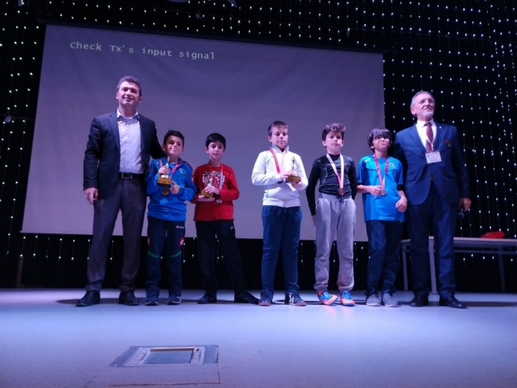 Satranççılar Kupalara Doymuyor