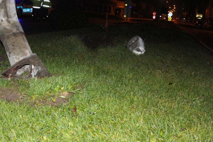 Bisiklet Sürücüsünü Son Anda Fark Etti Ama...