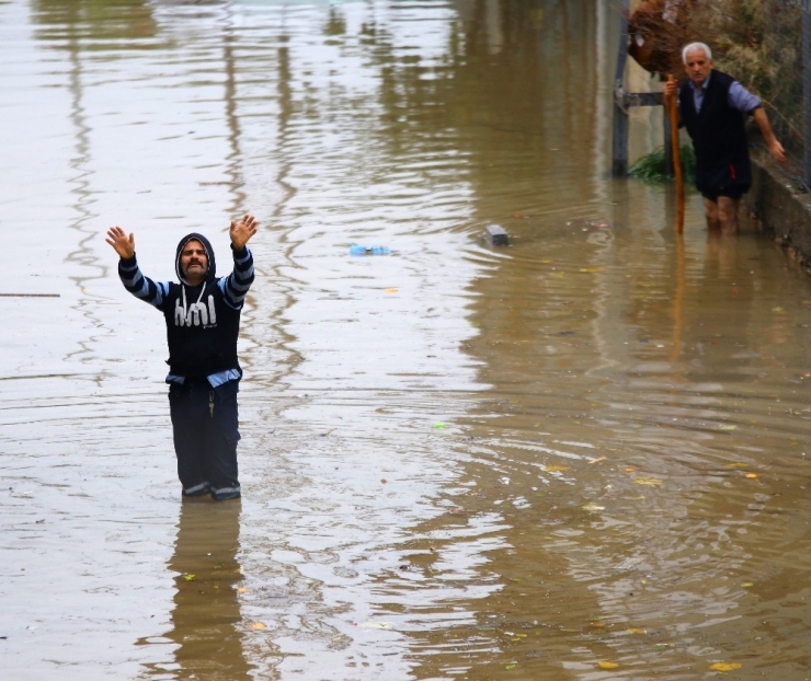 Su Baskınına Uykuda Yakalandılar