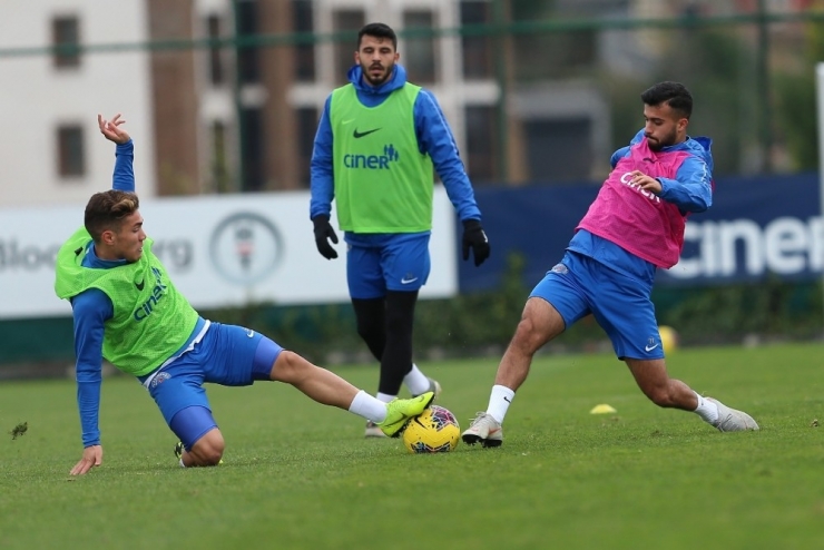 Kasımpaşa, Başakşehir Maçı Hazırlıklarını Sürdürdü