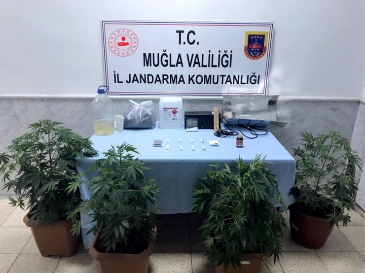 Jandarma’nın ‘Kaptan’ından Uyuşturucuya Geçit Yok