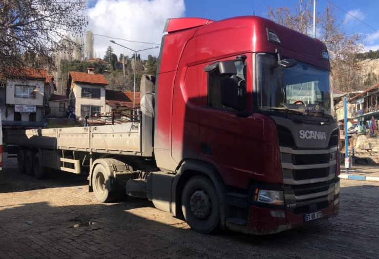 Tırın Çarptığı Yaşlı Adam Hayatını Kaybetti