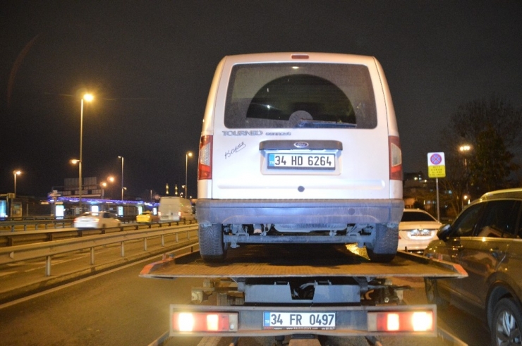 E-5’te Dehşet Saçtı, Polis Çağrılınca Oğlunu Bırakıp Kaçtı