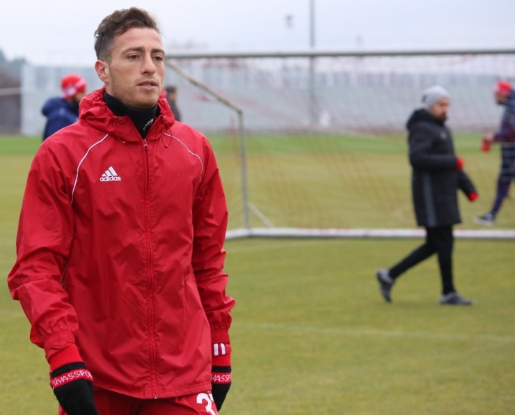 Hakan Arslan: "Şampiyonluk Neden Olmasın?"