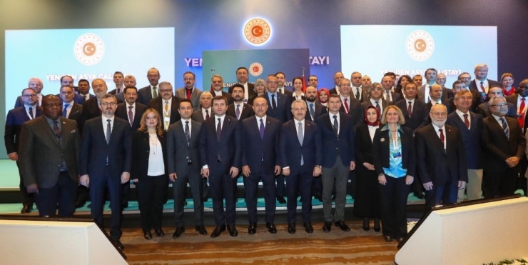 Kapadokya Üniversitesi Rektörü Karasar ‘Yeniden Asya Çalıştayı’nda Konuştu