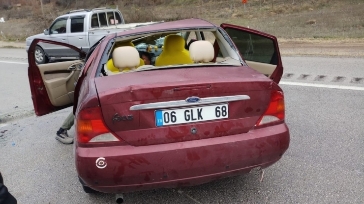 Uzman Çavuş İzin Dönüşü Kaza Yaptı: 4 Yaralı