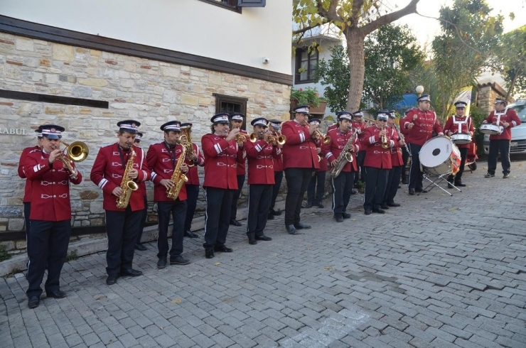 73 Yıllık Kuşadası Belediye Bandosu’nun Tarihi Sergileniyor