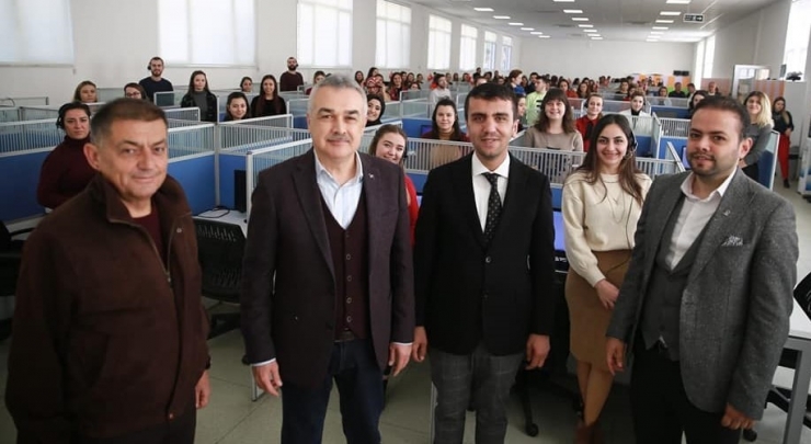 Mustafa Savaş; “200’den Fazla Gencimizin İş Sahibi Olması Bizi Mutlu Ediyor”