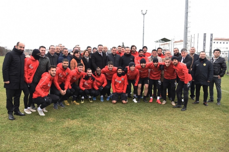 Rektör Çomaklı’dan Eskişehirspor’a Destek Sözü