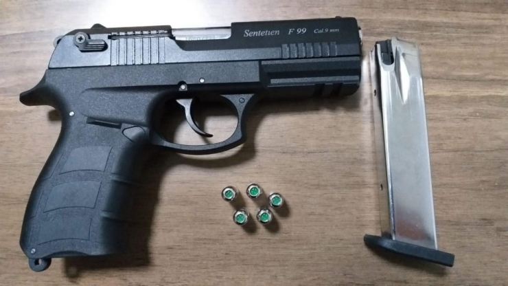 Balıkesir’de 17 Silah Ele Geçirildi