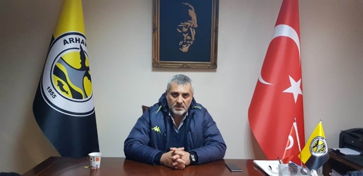 Bal Ligi Lider Arhavispor Ligden Çekilme Kararı Aldı