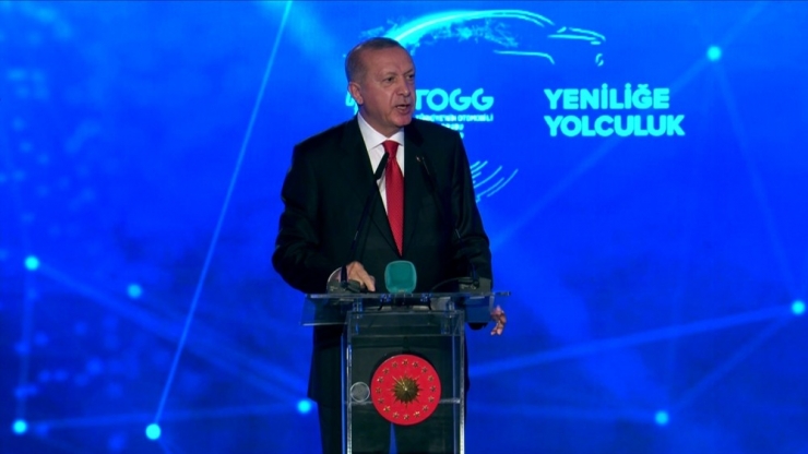 Cumhurbaşkanı Erdoğan, “Devrim Otomobilinin Önünü Kesmeye Başardılar Ama Şimdi Yaptığımız Devrin Otomobilinin Önünü İnşallah Kesemeyecekler” Dedi.