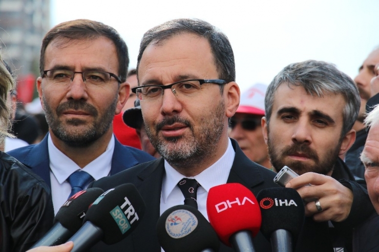 Bakan Kasapoğlu, 84. Büyük Atatürk Koşusu’nun Startını Verdi