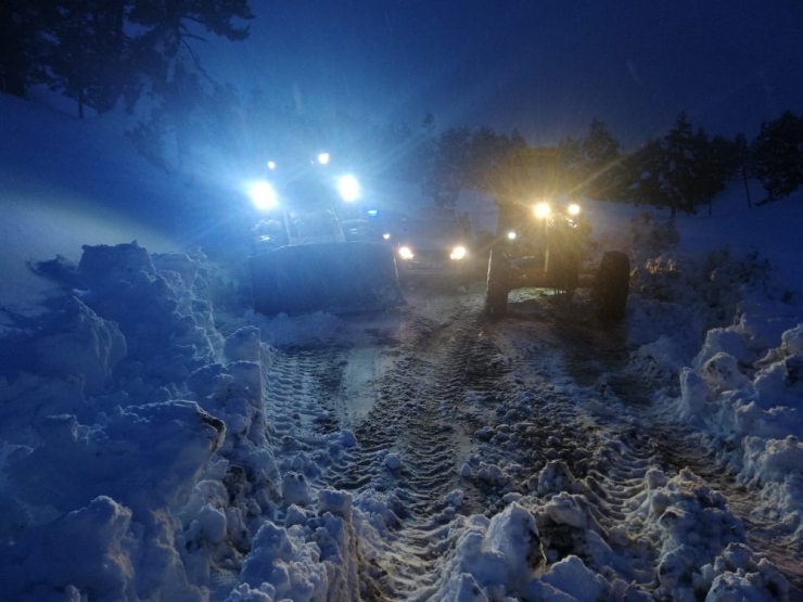 Tipide Mahsur Kalan Vatandaşa 11 Saatlik Çalışmanın Ardından Ulaşıldı