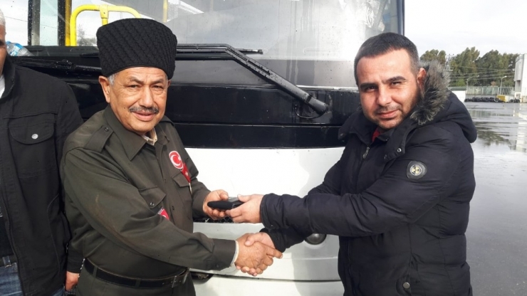 Cüzdanını Otobüs Şoförü Buldu