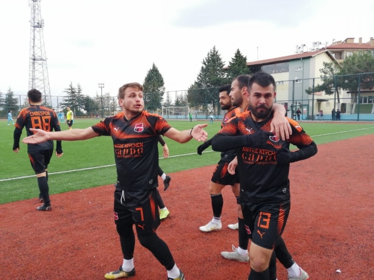 Asistleriyle Ve Golleriyle Takımını Sırtlıyor