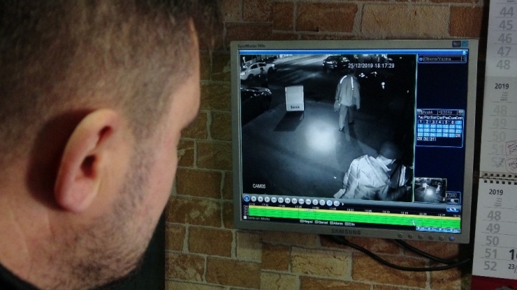 Arkadaşları Şaka Yapıyor Sandı, Güvenlik Kameralarını İnceleyince Gerçek Ortaya Çıktı