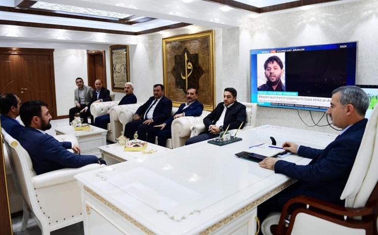 Yeşilyurt Belediyespor Yönetimi Başkan Çınar İle Bir Araya Geldi