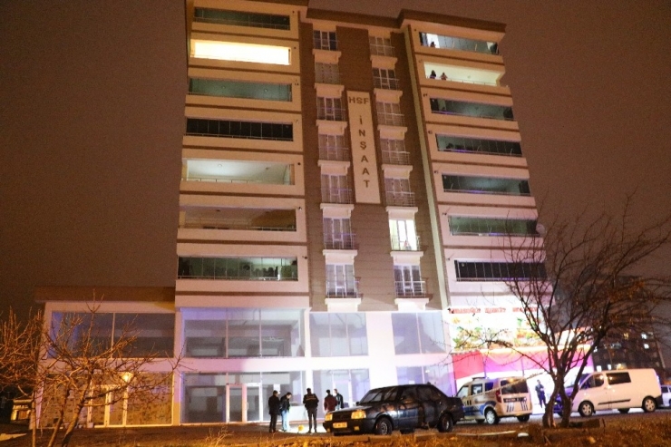 Annesiyle Tartıştı 6. Kattan Atladı