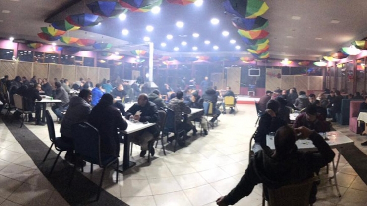 Düğün Salonuna ’Kumar’ Operasyonu: 102 Gözaltı