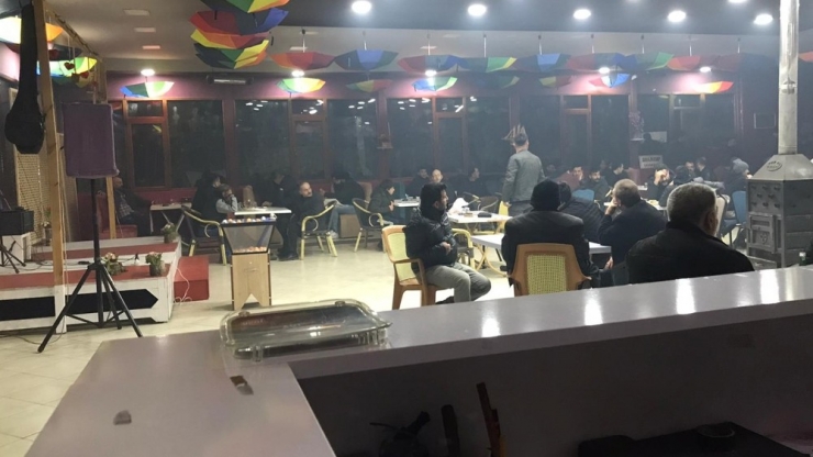 Düğün Salonuna ’Kumar’ Operasyonu: 102 Gözaltı