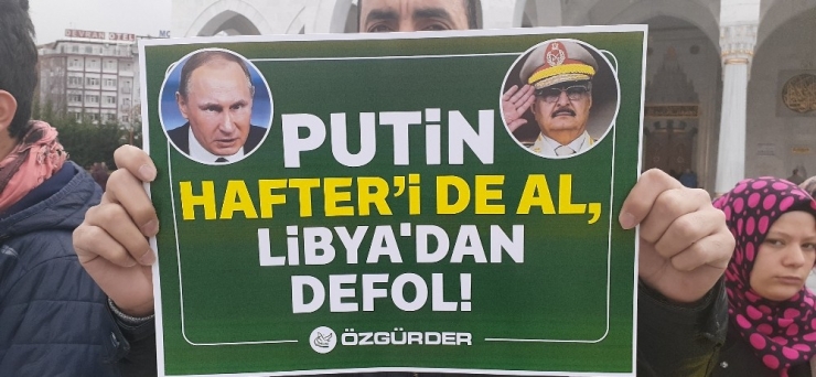 Suriye’nin İdlib Kentindeki Saldırılar Protesto Edildi