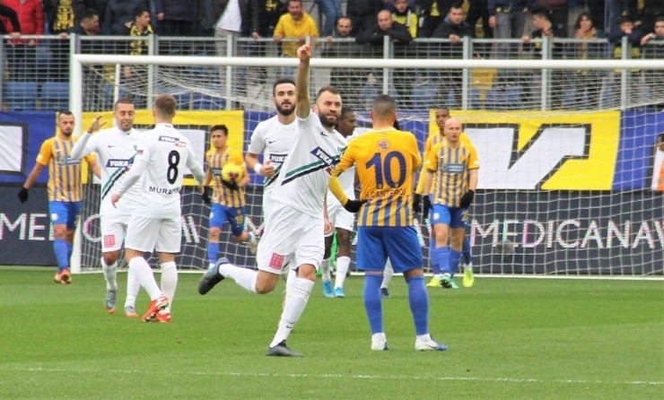 Süper Lig: Mke Ankaragücü: 0 - Denizlispor: 2 (İlk Yarı)