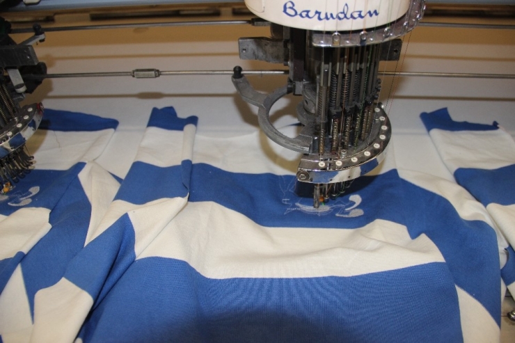 İzmir’de Doğan Nakış Sektörü Can Çekişiyor, Firmalar Kepenk Kapatıyor