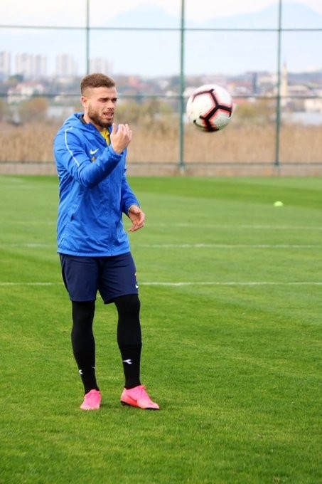 Başakspor‘da Devre Arasında Transfer Rüzgarı