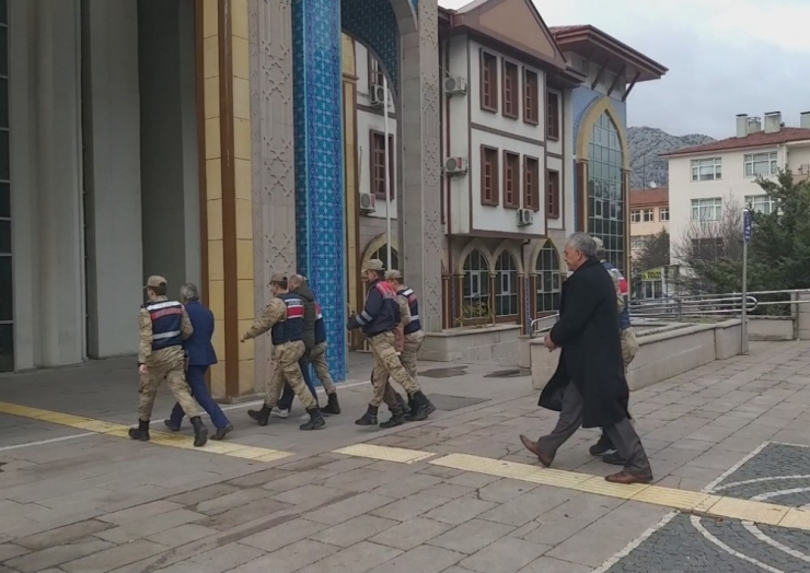 Telefon Kablosu Hırsızları Tutuklandı