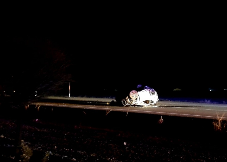 Ankara-kayseri Karayolunda Otomobil Takla Attı: 1 Yaralı