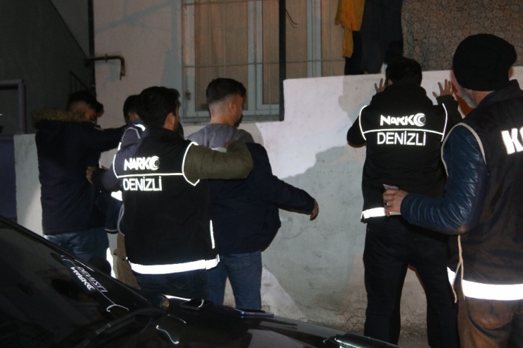 Denizli’de Narkotik Polisinden ‘Sokak Denetimi’