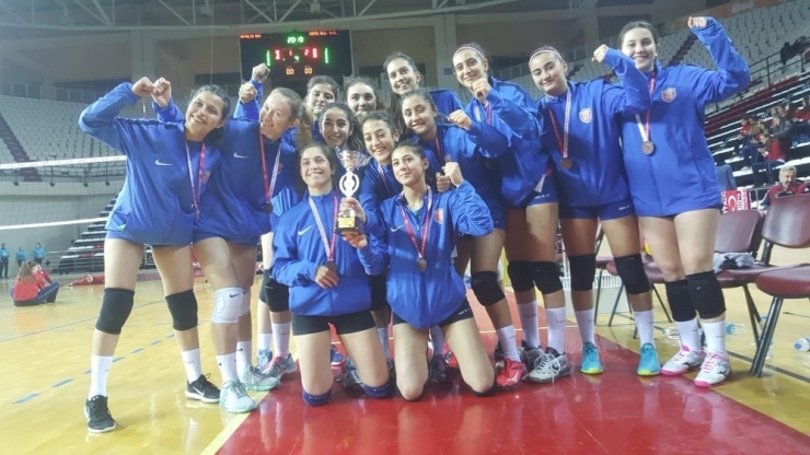 Kepez Belediyespor İl Üçüncüsü Oldu