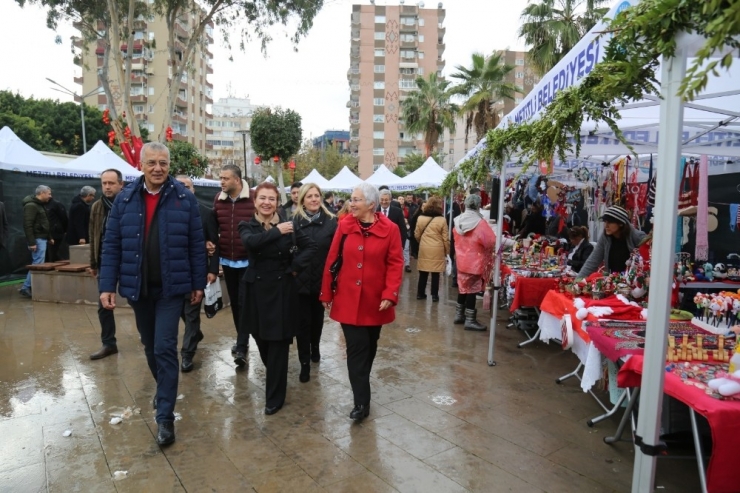 Mezitli’de Yeni Yıl Şöleni Coşkulu Başladı