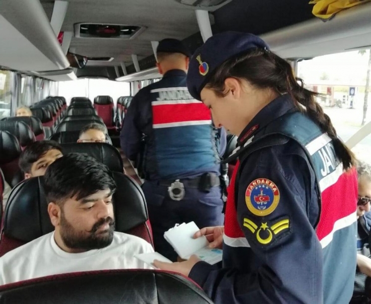 Jandarma’dan Yeni Yıl Öncesi ‘Huzur’ Denetimi