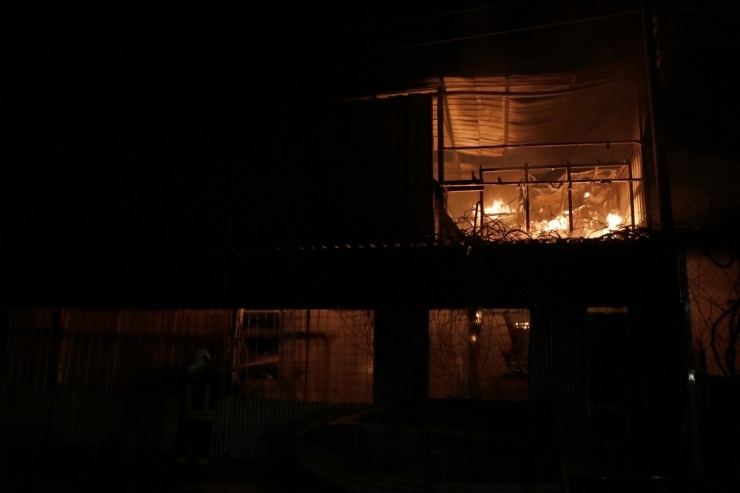 Fethiye Sanayisinde Korkutan Yangın