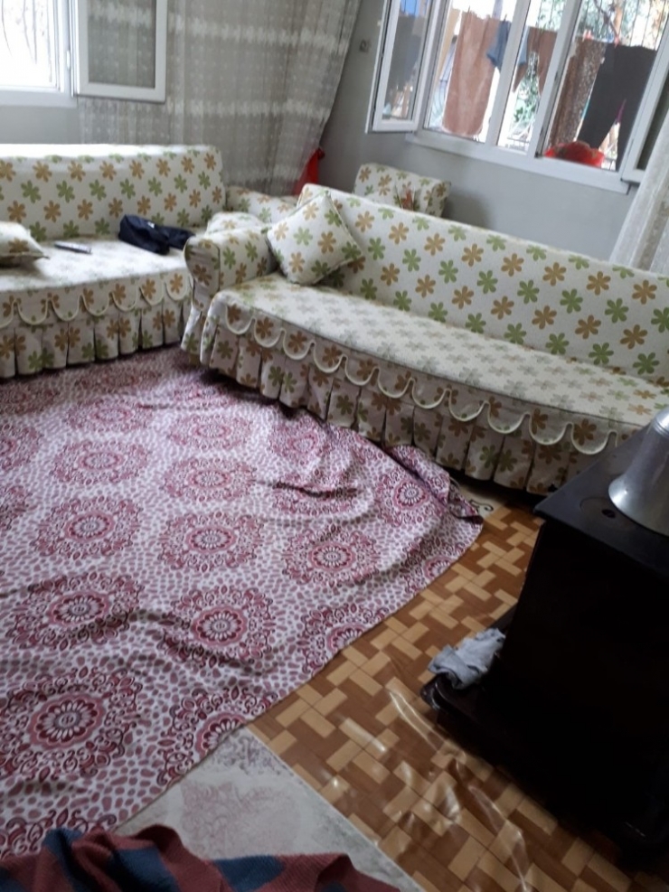 Fareleri Öldürmek İsterken Zehirlendiler