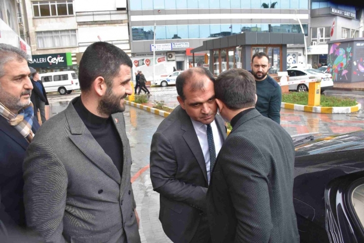 Ak Partili Hamza Dağ, Menemen’de Muhtarlar Şurası’na Katıldı