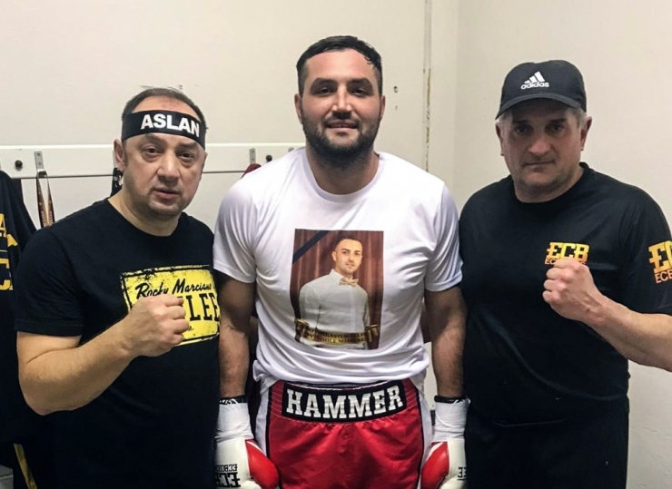 Ec Boxing Boksörlerinden Rakip Tanımıyor