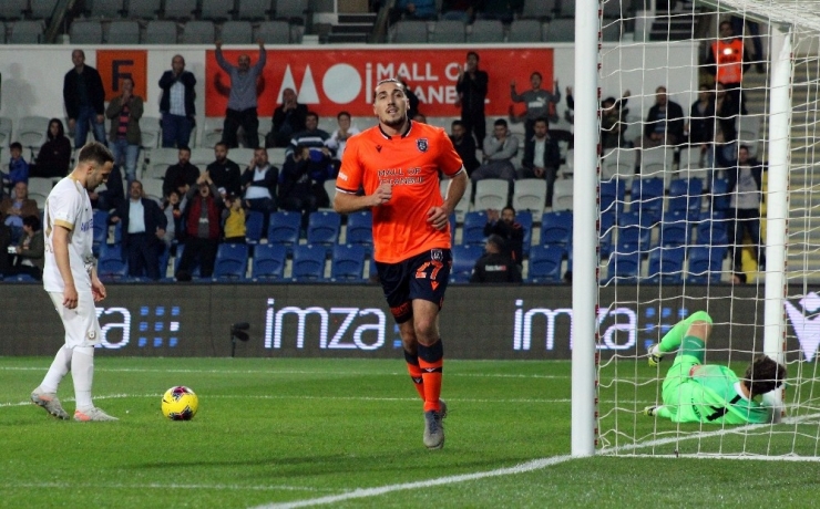 Başakşehir’in En İstikrarlısı Mert Günok