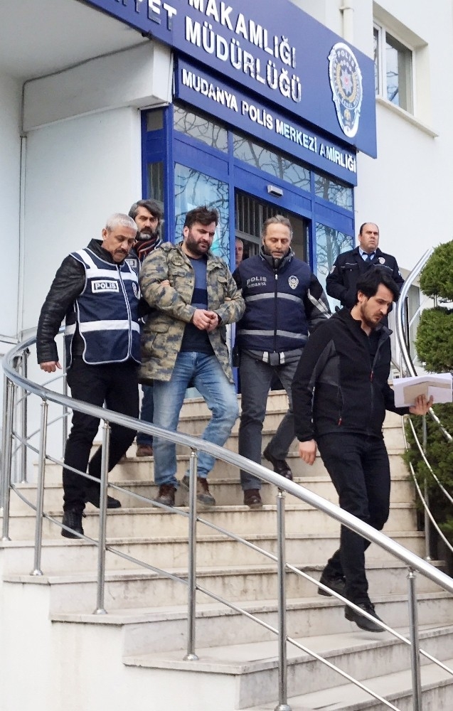 Köpek Havlama Yüzünden İki Kişiyi Öldürmüştü...cezası 30 Yıla Çıkarıldı