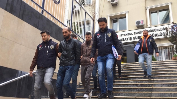 Boş Dairelerden Toplam 300 Bin Tl Değerinde Kombi Çalan Hırsızlar Yakalandı