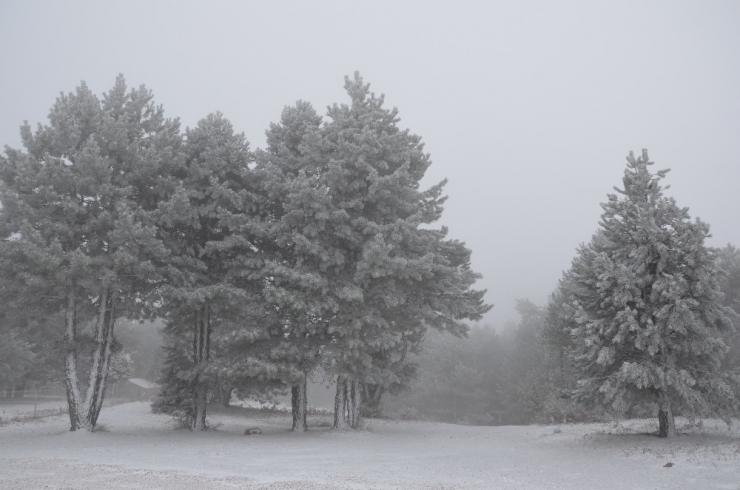 Demirci’de Fırtına Ve Tipi Etkili Oluyor