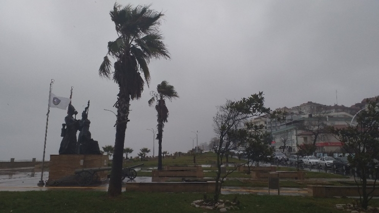 Batı Karadeniz’de Yağışlar Devam Ediyor