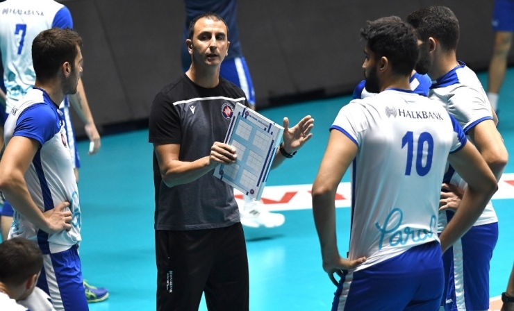 Halkbank Başantrenörü Taner Atik İkinci Yarıdan Umutlu