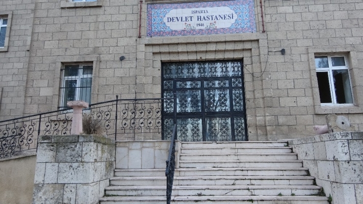 Fuhuş Yapıldığı İddialarıyla Gündeme Gelen Eski Hastane Binasında Sancı Sürüyor