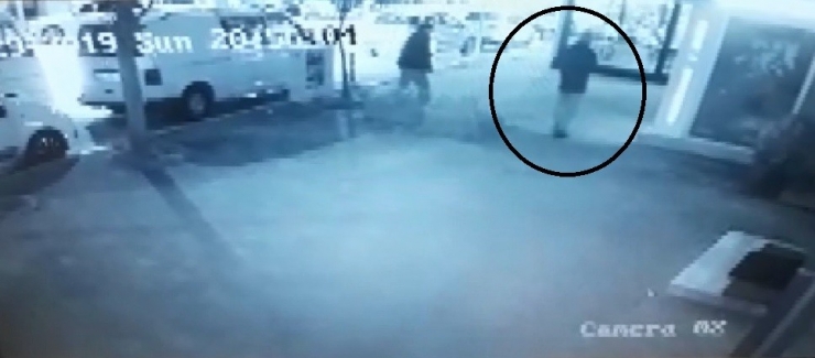 Katil Zanlısının Dr. Gülcemal’i Atm’ye Götürdüğü Anlar Kamerada