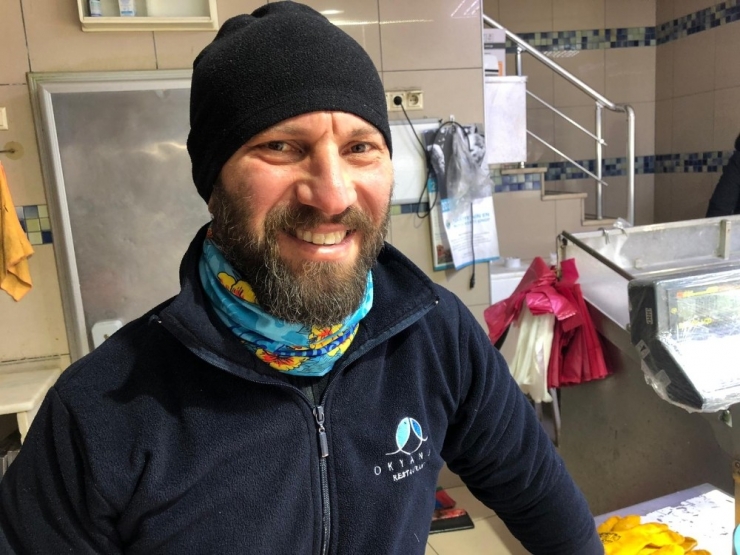 5 Kiloluk Levrek, 500 Liradan Satılıyor